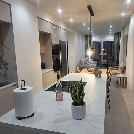 Amarilia Private Villa Lákones