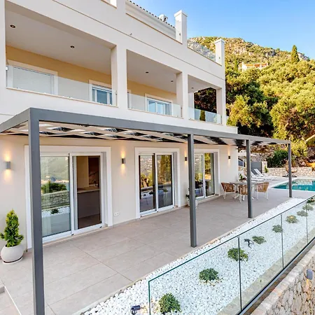 Villa Amarilia Private Lákones