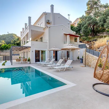 Amarilia Private Villa *