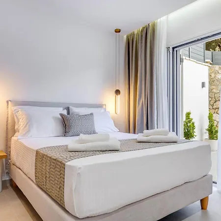 Amarilia Private Villa