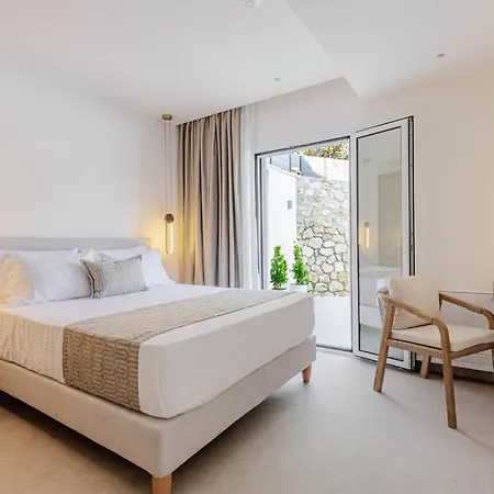 Amarilia Private Villa Lákones