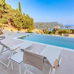 Villa Amarilia Private