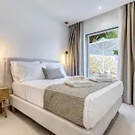 Villa Amarilia Private *